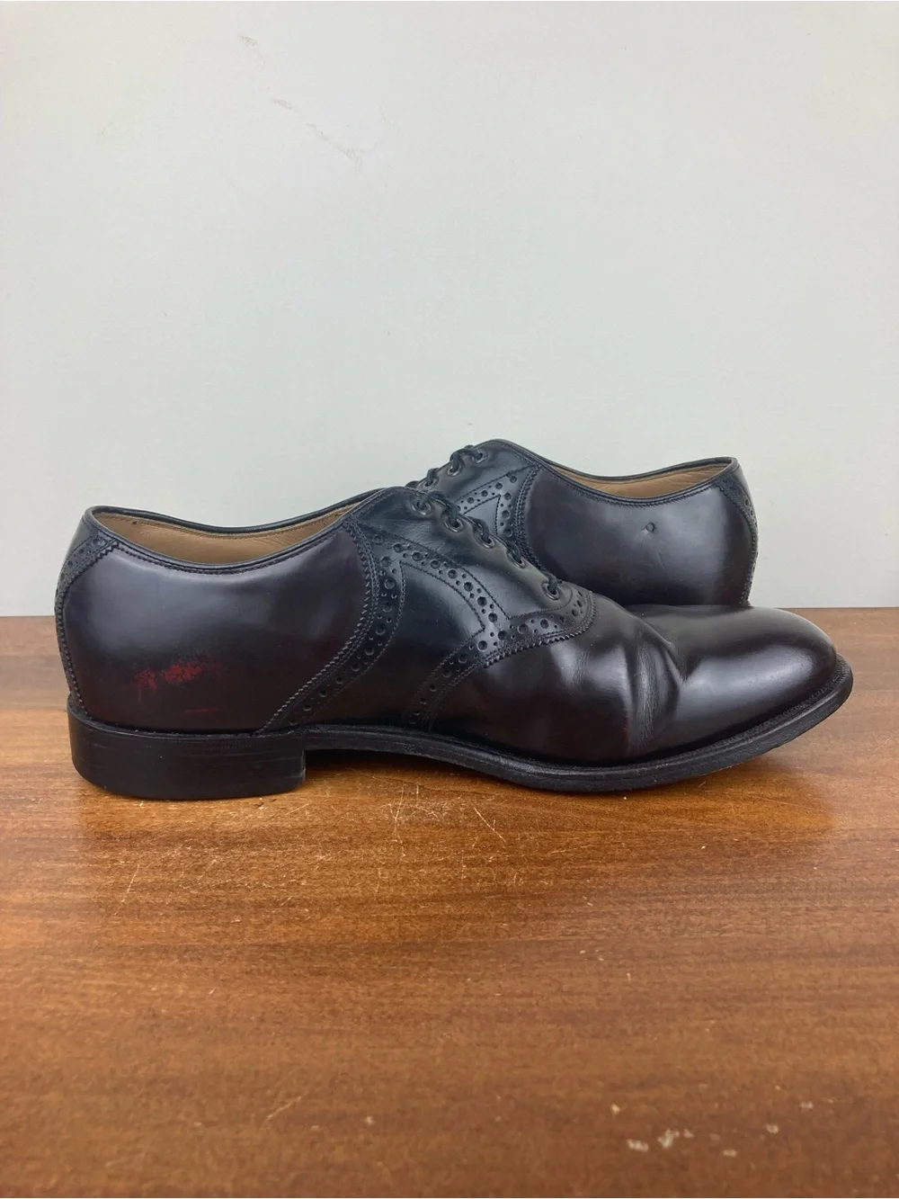 Johnson & Murphy Oxford Black Cherry Leather Dress Shoes Men's Size 11D.